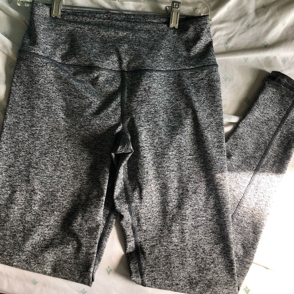 Victoria’s Secret VSX Knockout Legging